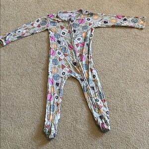 Bums and Roses 
Double Zipper 
Unisex Sleeper